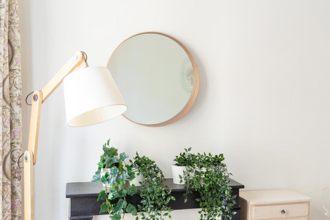 Appartement Cosy Chaleureux Proche Paris - Defense ซูเรน ภายนอก รูปภาพ